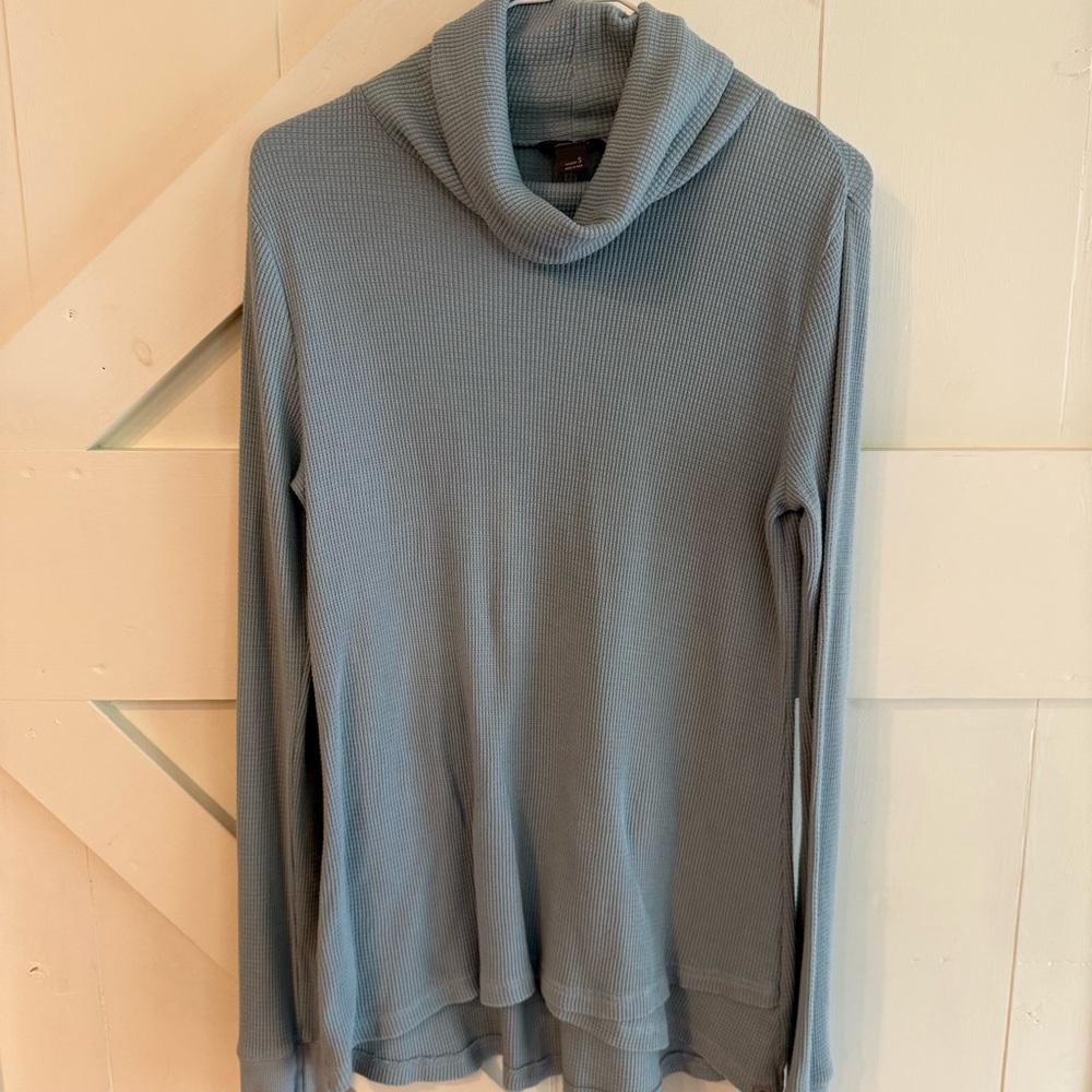 Eddie Bauer Women’s Light Blue Waffle Knit‎ Cowl Neck Long Sleeve Top Small